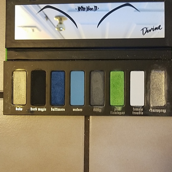 Kat Von D × Divine Palette - Picture 2 of 3